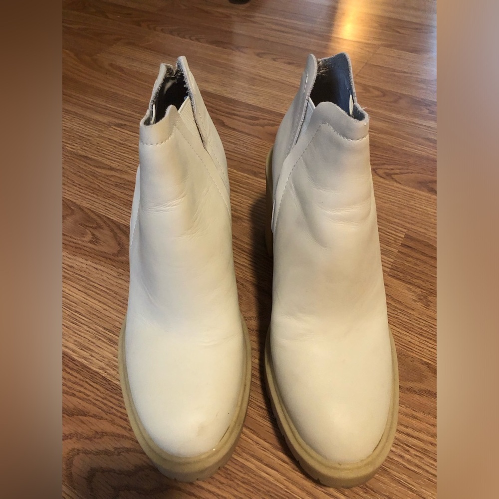 Dolce Vita, Boots